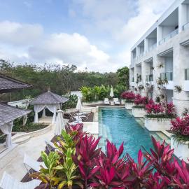 Adhiloka, hotell i Uluwatu