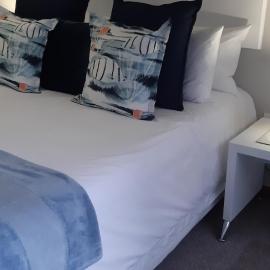Shark Cove Little Cottage, hotel u gradu Kleinbaai