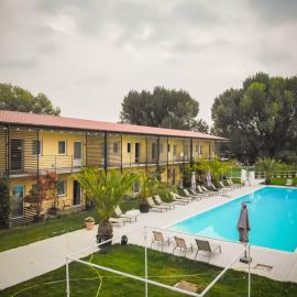 Agriturismo Dolce Luna، فندق في ميلانو