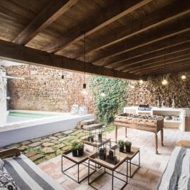 Mora de Rubielos con Piscina, hotel in Mora de Rubielos