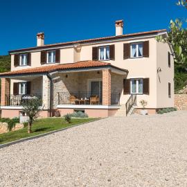 Villa Poduniz