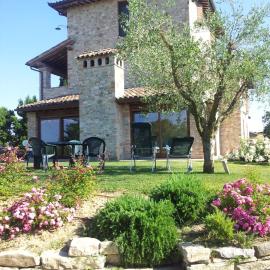 Viesnīca Agriturismo La Torraccia pilsētā Todi