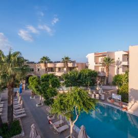 Cactus Beach Hotel, hotel a Stalida