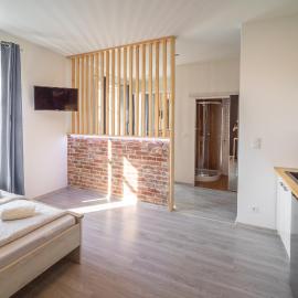 Black & White Vision Apartment - Centrum: Opole şehrinde bir otel