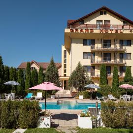 Grand Hotel, hotel em Brasov