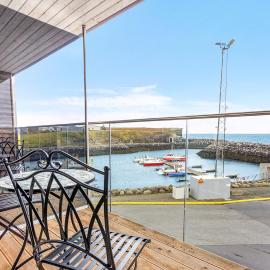 Hotel Duus by Keflavik Airport、ケプラヴィークのホテル