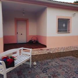 Casa con piscina de agua salada Villa Pepucho 1, hotel in Córdoba