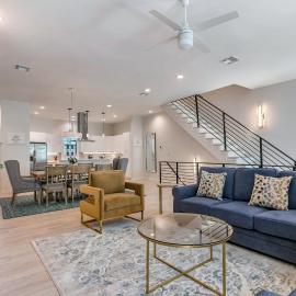 Modern 4BR Townhouse in Bienville Villas