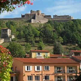 Logis Hotel Restaurant Le Bellevue, hotel a Prats-de-Mollo-la-Preste