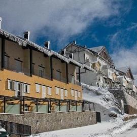 Ski Lodge Sierra Nevada, hotel in Sierra Nevada