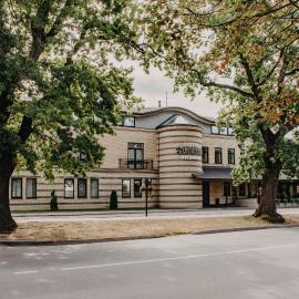 Wolmar: Valmiera şehrinde bir otel