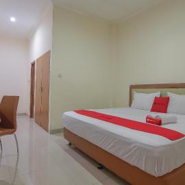 RedDoorz near IPDN 2, hotelli kohteessa Sumedang
