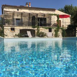 Le Mas Charlemagne, hotel a Grospierres