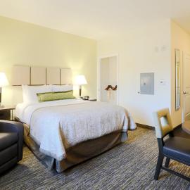Candlewood Suites Auburn by IHG