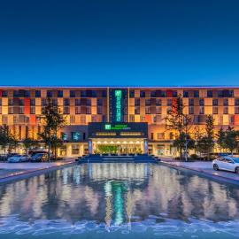 Holiday Inn Express Zhengzhou Airport by IHG, hotel v destinaci Čeng-čou