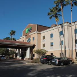 브라운스빌에 위치한 호텔 Holiday Inn Express Hotel and Suites Brownsville by IHG