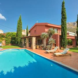 Viesnīca Villa Casa Del Sol with private pool pilsētā Souniou