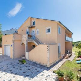 Apartments Ankica Blue, hotel u gradu Peroj