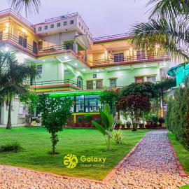 Galaxy Guest House, hotel in Bhairāhawā