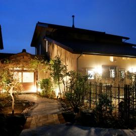 Satoyama No Auberge Maki No Oto, hotel din Nanto
