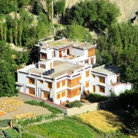 Namra Hotel and Camps - Temisgam, hotell sihtkohas Khalatse