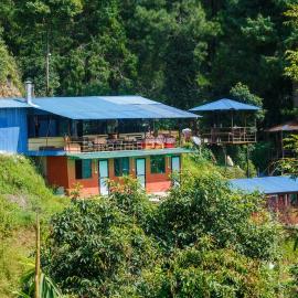 Jungle Crown Organic Homestay, hotel in Nagarkot
