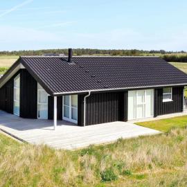 6 person holiday home in Hirtshals-By Traum, hotel a Hirtshals