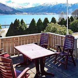 8 person holiday home in EIDSVÅG, Hotel in Eidsvåg