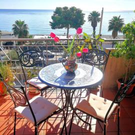 Taormina by the sea, отель в городе Маццео