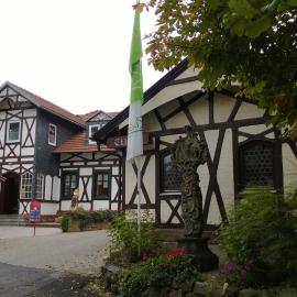 Landhotel Vierjahreszeiten, hotell i Bad Königshofen im Grabfeld