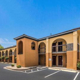 Econo Lodge Gainesville Downtown Area, khách sạn ở Gainesville