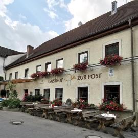 Gasthof zur Post, hotel en Raisting