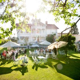 Gästisbacken, hotel Alfta városában
