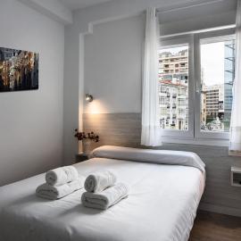 Hostal Lar, hotel din Burgos