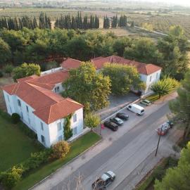 Hotel Oiti, hotel u gradu 'Loutra Ipatis'
