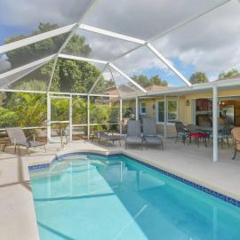Heated Pool Home - Perfect Location - Walk to Beach, Restaurants and More!