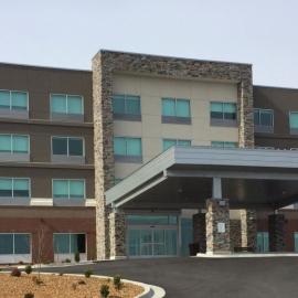 Holiday Inn Express & Suites Danville by IHG, hotel in Danville
