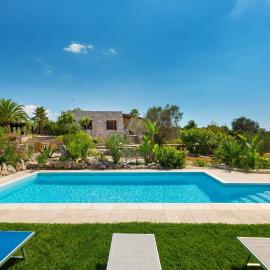 Villa Mila by BarbarHouse