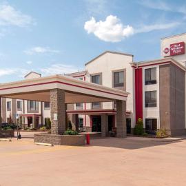 Best Western PLUS Memorial Inn，俄克拉何馬城的飯店