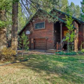 Tastefully-Updated, Classic Tahoe Family Home، فندق في تروكي