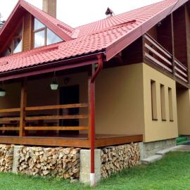 Гостьовий дім Tauer, hotel di Tatariv