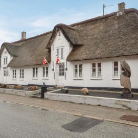 Three-Bedroom Holiday Home In Hojer, hotel en Højer
