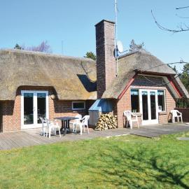 Holiday Home Vestermarken Blåvand Iv، فندق في بلافاند