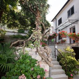 Vacation home, Ferienhaus KLAUDIA in Kraj, Mošćenička Draga near Opatija, hotel in Mošćenička Draga