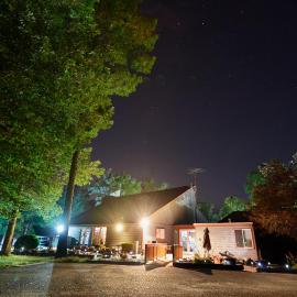 Williamsburg Camping Resort One Bedroom Cabin 6, hotel em Croaker