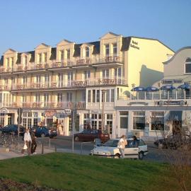 Hotel Bellevue Warnemünde, hotel din Warnemünde