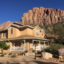 Harvest House Inn, hotel in Springdale