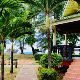Lanta Palm Beach Resort , Beach Bungalow - Koh Lanta, hotel a Lanta-szigeten