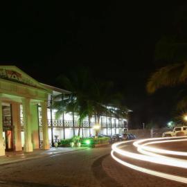 Best Western Plus Accra Beach Hotel, hotel em Teshi