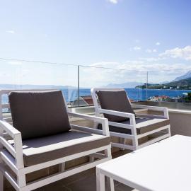 SoL Rooftop Apartments, hotel di Tučepi
